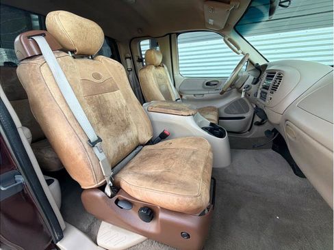 Used 2002 Ford F150 King Ranch image 4