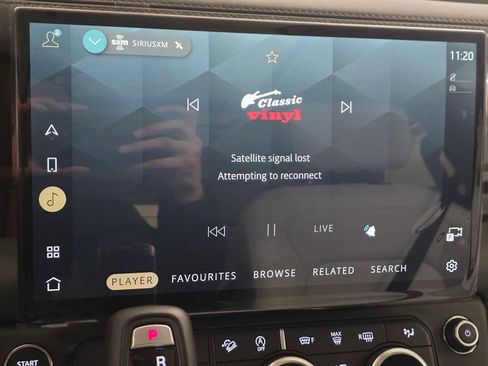 New 2026 Land Rover Defender 130 X-Dynamic SE image 30