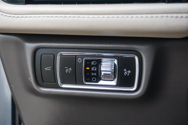 Used 2023 Lincoln Aviator Reserve w/ Equipment Group 201A AWD/4WD image 24