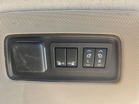 Used 2021 Cadillac Escalade ESV Premium Luxury AWD/4WD image 5