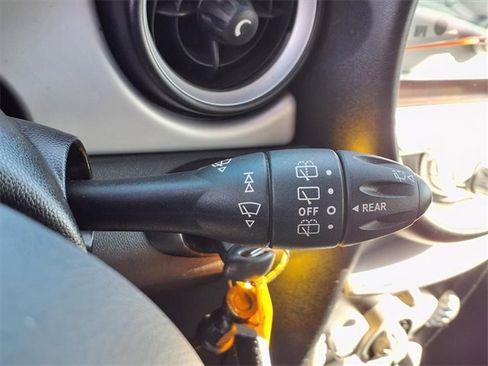 Used 2010 MINI Cooper Hardtop image 13