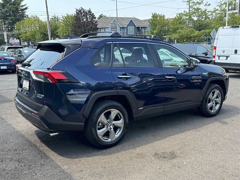 Used 2019 Toyota RAV4 Limited AWD/4WD image 8