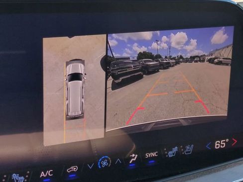 New 2026 Chevrolet Suburban High Country w/ Sun And Tow Package AWD/4WD image 21