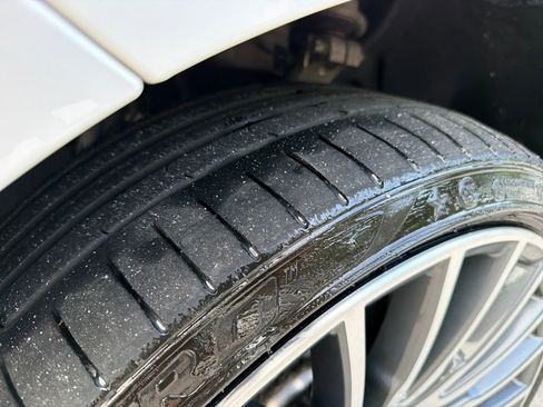 Used 2021 BMW 750i xDrive w/ Executive Package image 13