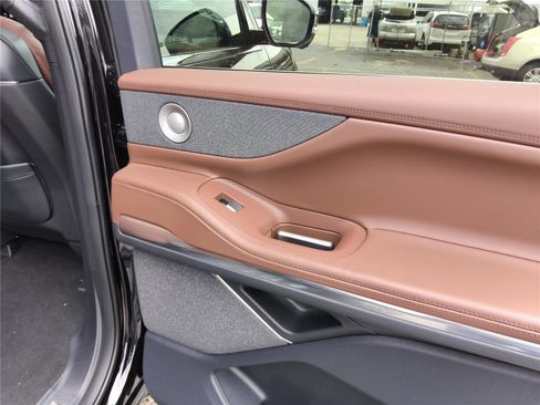 New 2026 Lincoln Navigator L Reserve AWD/4WD image 25