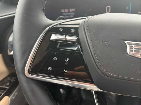 Used 2025 Cadillac Lyriq Sport w/ Nappa Leather Package AWD/4WD image 13