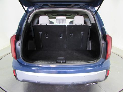 Used 2024 Kia Telluride S w/ S Sunroof Package FWD image 11
