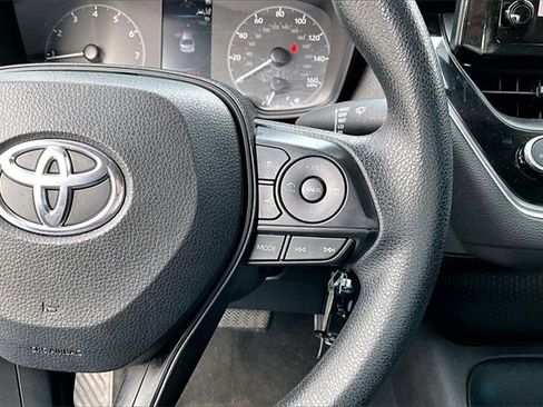 Used 2024 Toyota Corolla LE image 11
