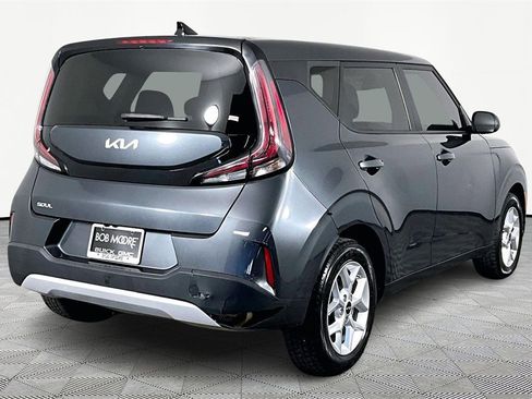 Used 2023 Kia Soul LX w/ LX Technology Package image 6