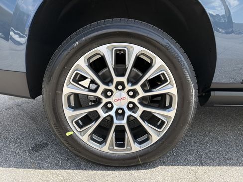 New 2026 GMC Yukon XL Denali w/ Sun & Power Step Package image 22