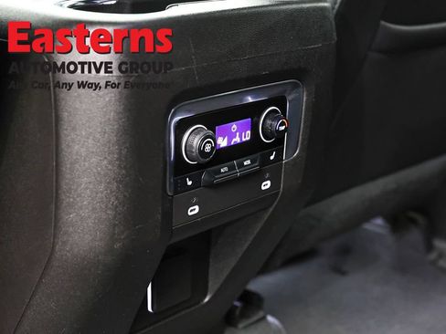 Used 2022 Chevrolet Suburban RST w/ Luxury Package AWD/4WD image 23