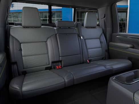 New 2026 Chevrolet Silverado 2500 ZR2 w/ LPO, Dark Essentials Package AWD/4WD image 19