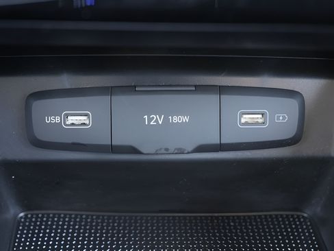 Certified 2024 Hyundai Tucson SE AWD/4WD image 30