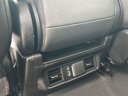 Used 2025 GMC Sierra 1500 SLT AWD/4WD image 26