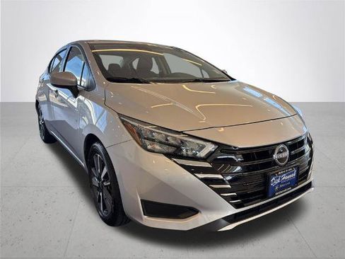 Certified 2025 Nissan Versa SV FWD image 6