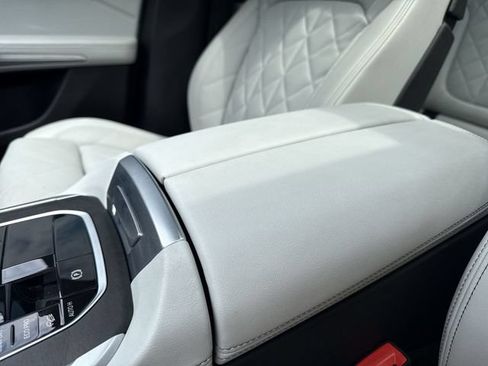 Used 2024 BMW X5 xDrive40i w/ Premium Package AWD/4WD image 18