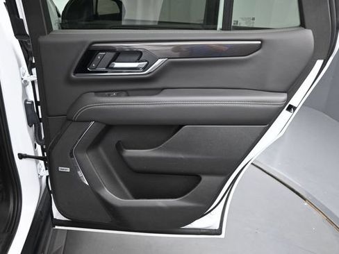 Used 2025 GMC Yukon Elevation w/ LPO, Floor Liner Package AWD/4WD image 15