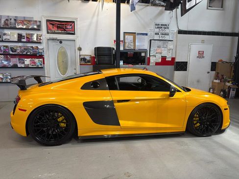 Used 2017 Audi R8 V10 plus image 4