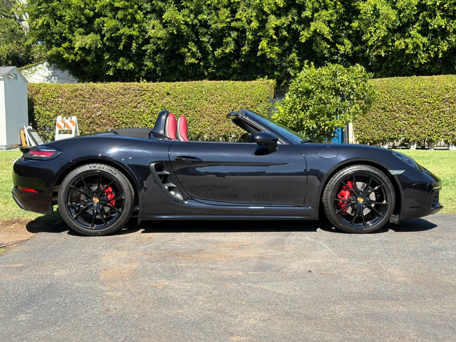 Certified 2025 Porsche 718 Boxster S RWD image 9
