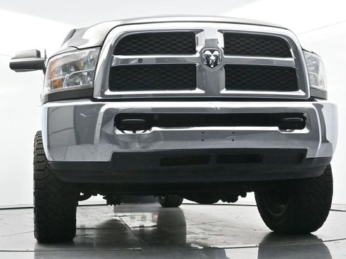 Used 2018 RAM 2500 Tradesman w/ Chrome Appearance Group AWD/4WD image 44