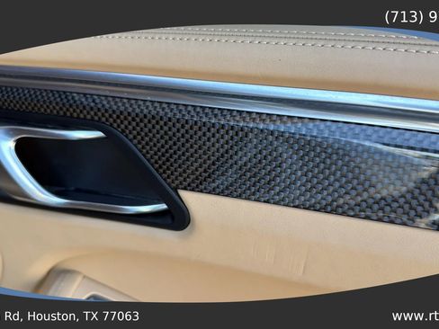 Used 2015 Porsche Macan Turbo image 41