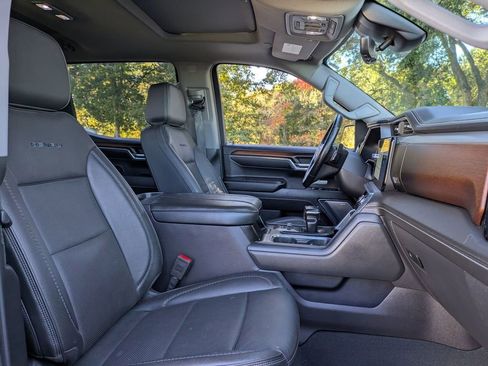 Used 2024 GMC Sierra 1500 Denali w/ Denali Reserve Package image 33