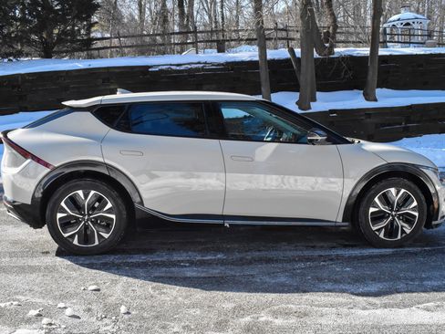 Used 2022 Kia EV6 Wind w/ Wind Technology Package image 9