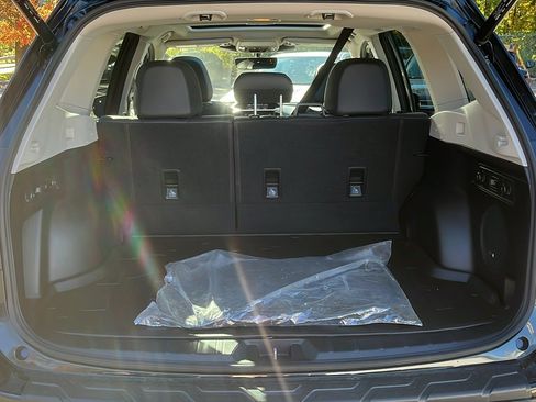 Certified 2022 Subaru Forester Limited image 25