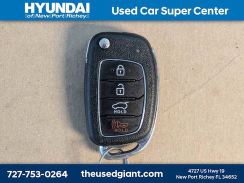 Used 2017 Hyundai Santa Fe SE FWD image 33