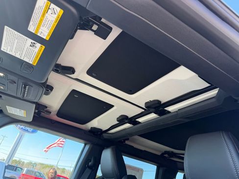 New 2025 Ford Bronco Raptor image 31