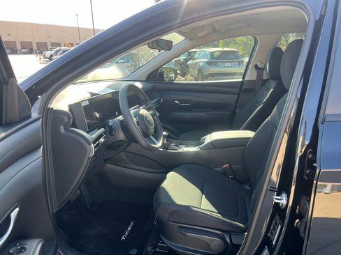 New 2026 Hyundai Tucson SE image 21