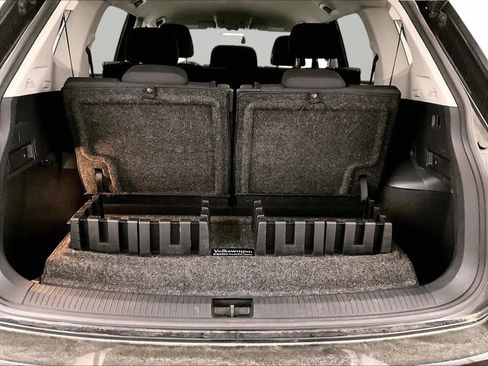 Used 2021 Volkswagen Tiguan S FWD image 33