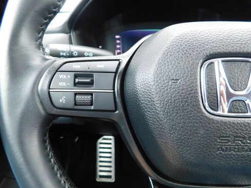 Used 2025 Honda Accord Sport image 24