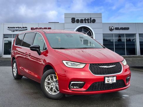 New 2026 Chrysler Pacifica Select image 1