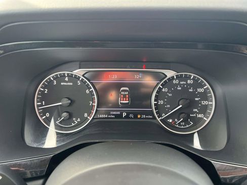 Certified 2025 Nissan Pathfinder SL w/ SL Premium Package image 25