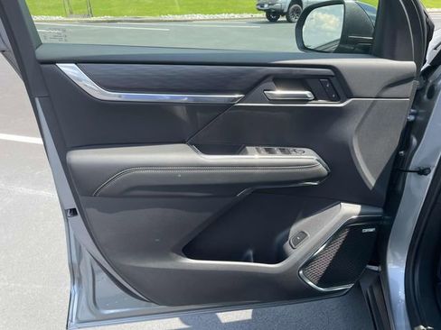 New 2026 GMC Acadia Elevation image 15