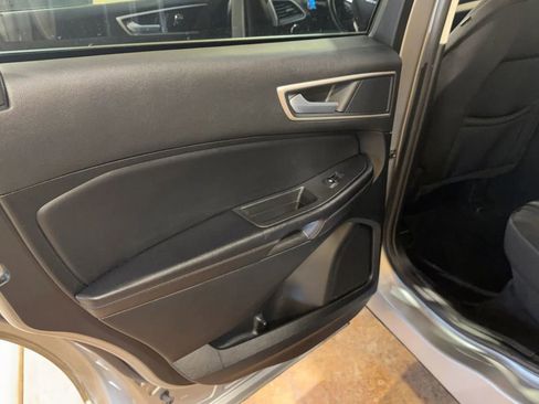 Used 2023 Ford Edge SEL w/ Cold Weather Package image 19