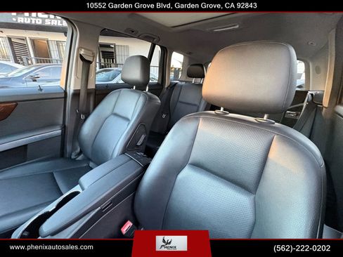 Used 2010 Mercedes-Benz GLK 350 2WD image 18