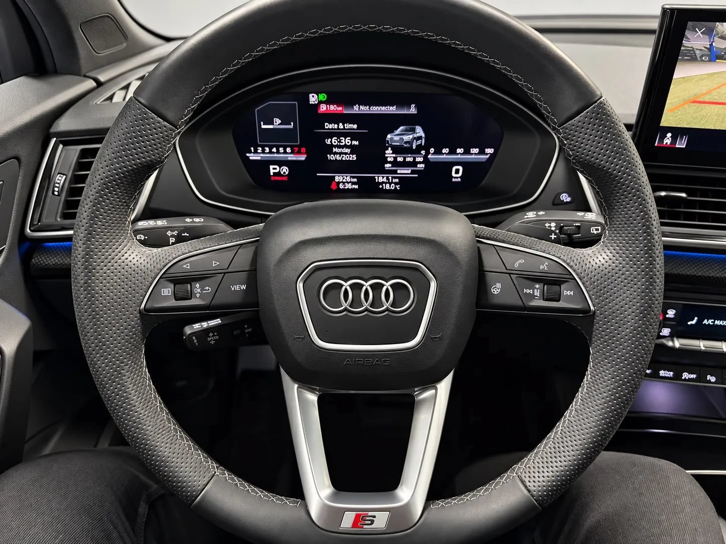 Used 2024 Audi SQ5 Prestige AWD/4WD image 31