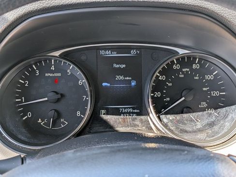 Used 2016 Nissan Rogue SV AWD/4WD image 11