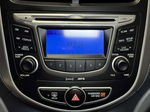 Used 2013 Hyundai Accent GLS image 5