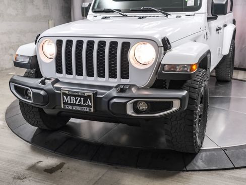 Used 2021 Jeep Gladiator Sport AWD/4WD image 10