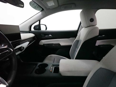 Used 2024 Honda Prologue EX image 13