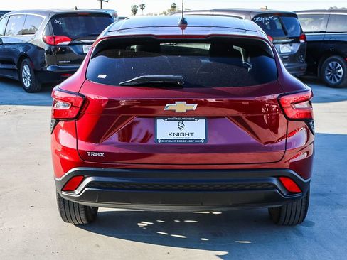 Used 2024 Chevrolet Trax LS w/ Driver Confidence Package image 7