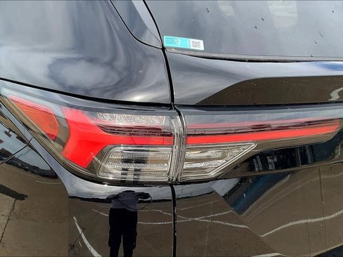 Used 2025 Mitsubishi Outlander ES AWD/4WD image 31
