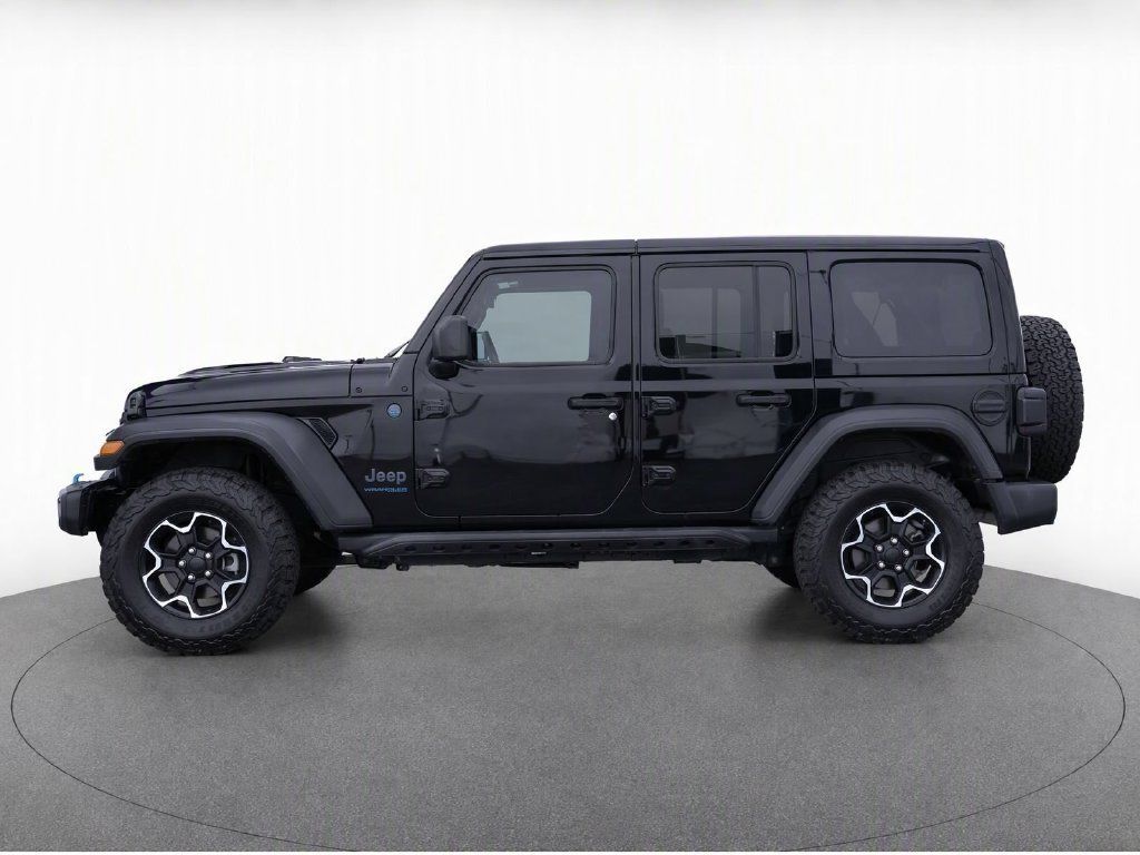 Used 2023 Jeep Wrangler Unlimited Rubicon 4xe AWD/4WD image 7