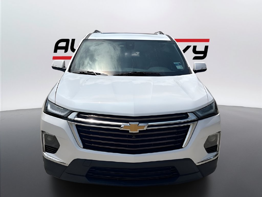 Used 2023 Chevrolet Traverse High Country w/ LPO, Floor Liner Package FWD image 2