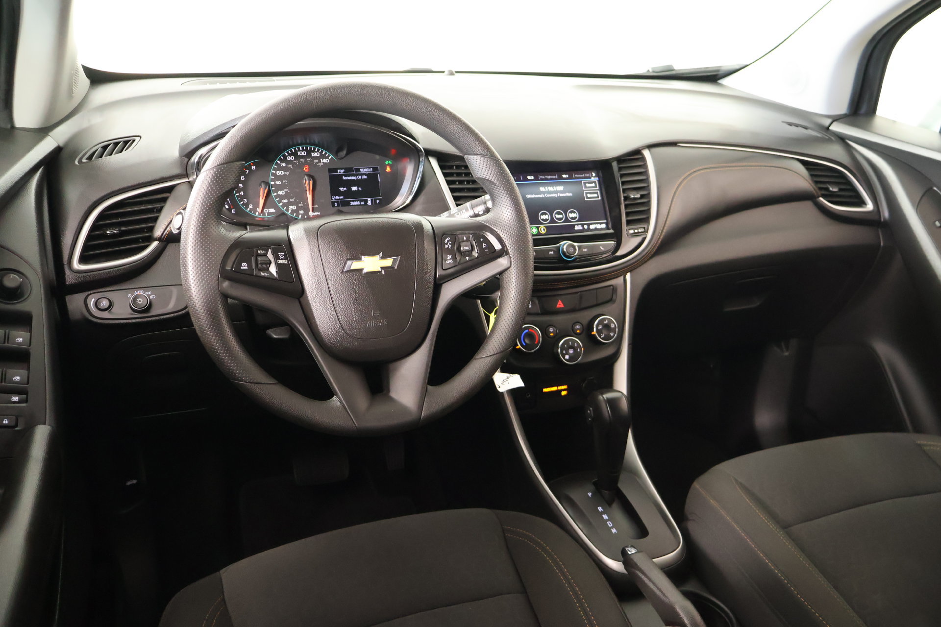 Used 2022 Chevrolet Trax LS w/ Tint and Cruise Package FWD image 2