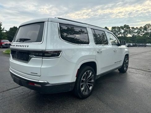 Used 2022 Jeep Grand Wagoneer Series III AWD/4WD image 5