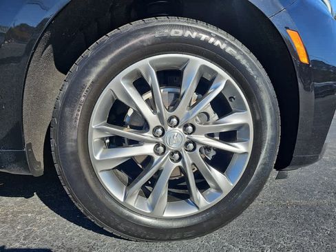 Used 2022 Buick Enclave Avenir image 13